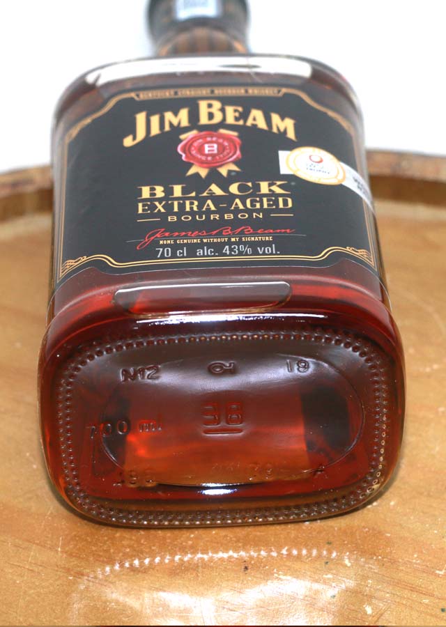 Jim Beam Black Extra Aged-Oak and Barley Buy Whisky in China